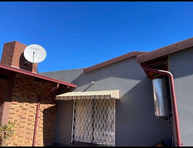 3 BEDROOM HOUSE FOR SALE IN SASOLBURG CENTRAL